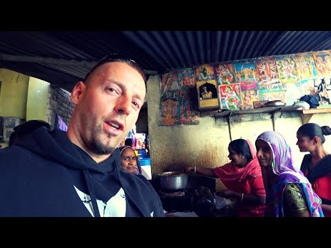 Harald Invades Ahmedabad Slum 🇮🇳