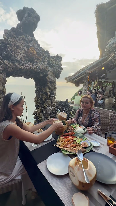 Eat delicious food in Ulu Watu