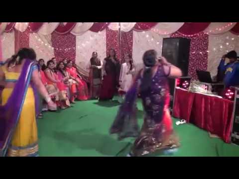 indian-fat-aunties-dance-on-dj-drunk-lol-funny
