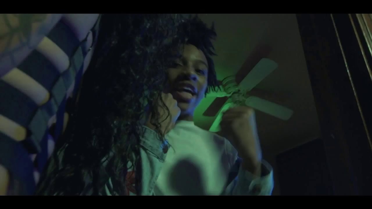 Смотреть «Smaccz - When I Got On (Official Audi)» на YouTube Смотреть «Smaccz - When I Got On (Official Audi)» на YouTube