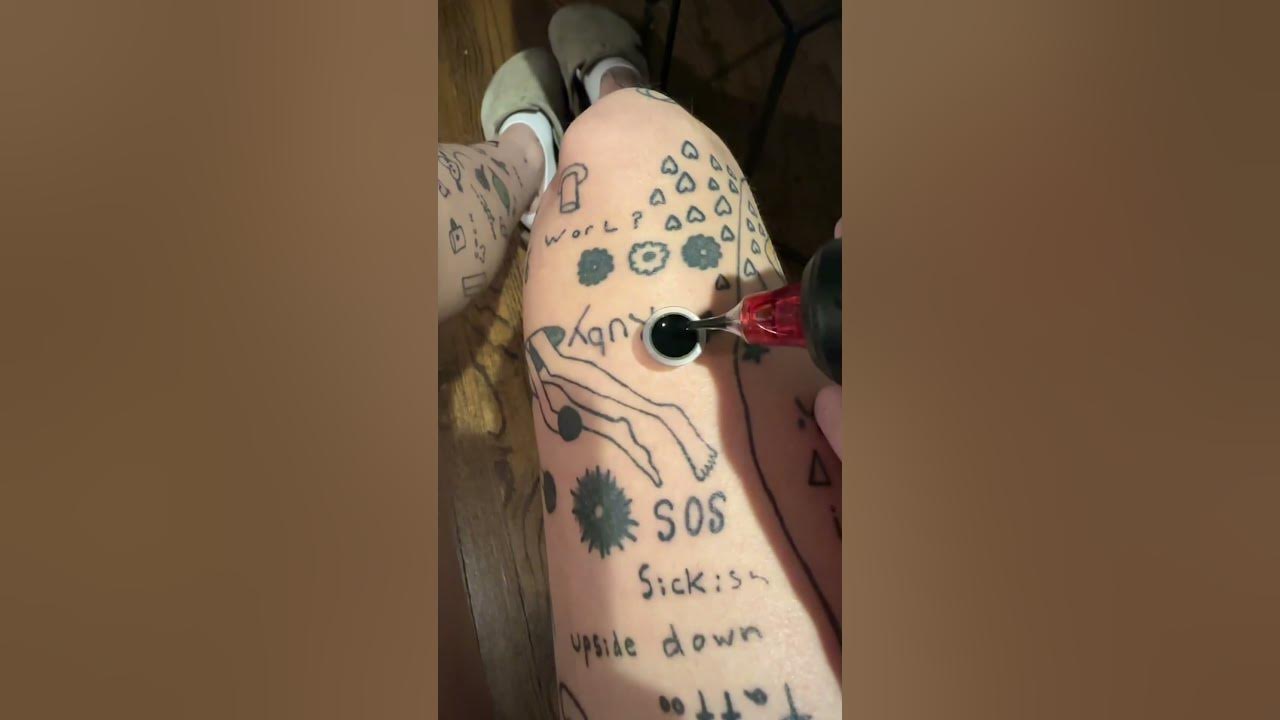 Person tattoos himself every day for 500 days in a row!