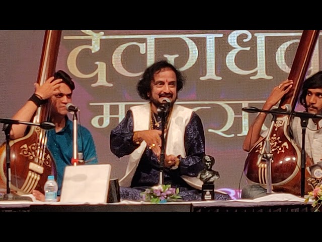 Shoora Me Vandile by Pt. Kaivalyakumar ji @ Devgandharva Mahotsav 2019 class=