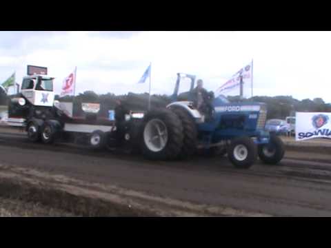 Jordi broekroelofs met ford 9600 in kloosterhaar 2013 5,5 ton