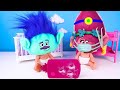 Eating Breakfast with Trolls and Friends | Ellie Sparkles World