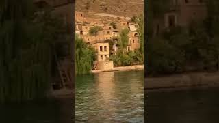 Keki Eyvah...uzun Yolda Di̇nlenenler...