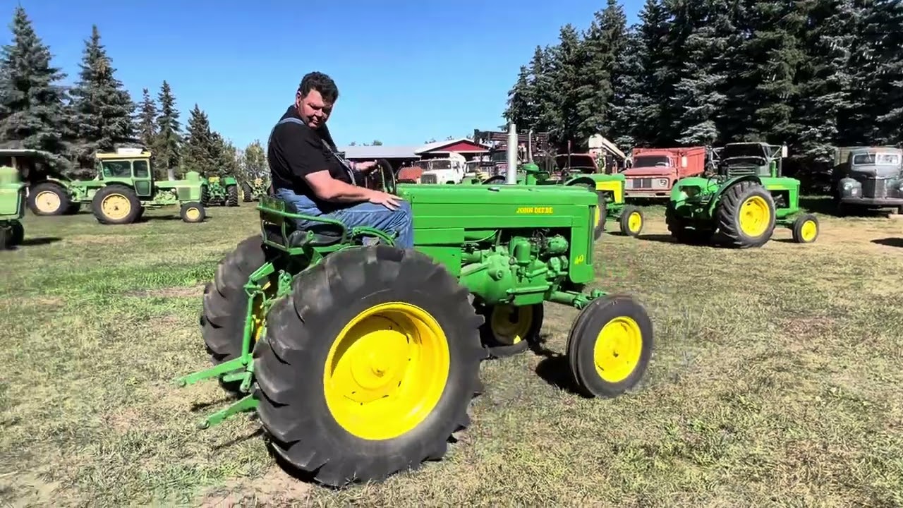 6. JD 40 2WD Tractor