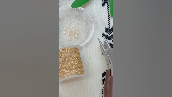 Jewelry first, clothes second - DayDayNews