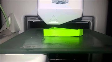 Cube 3D Printer Time Lapse - Universal Phone Stand by Maxim Sachs