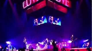 Muse - Madness (Live) - Ziggo Dome (17 December 2012)