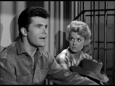 The Beverly Hillbillies S01E032 The Clampetts In Court