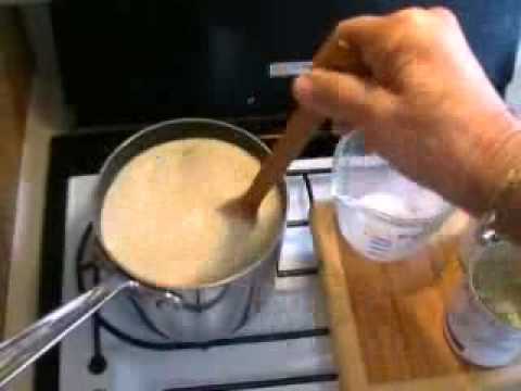 Video: Pudding Gạo Với Nho Khô