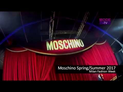 Video: Moschino: die Modenschau Herbst-Winter 2017/18