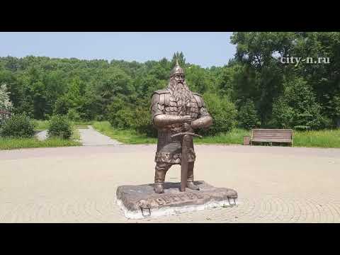 При закрытии Кузнецкого кладбища были утрачены могилы - на их месте построили Сад «Алюминщиков»