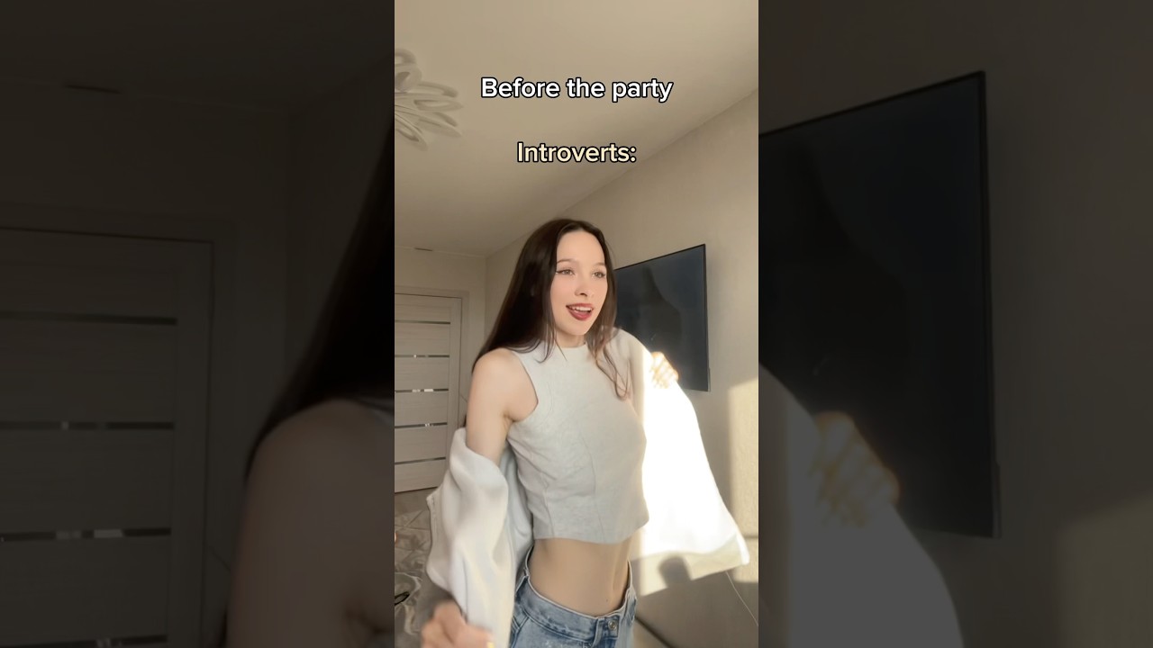 Extroverts VS Introverts at the party😂