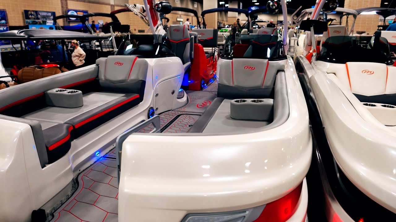 Pontoon Boat Show ! Watch this before you Buy ! (Knoxville,Tennesse