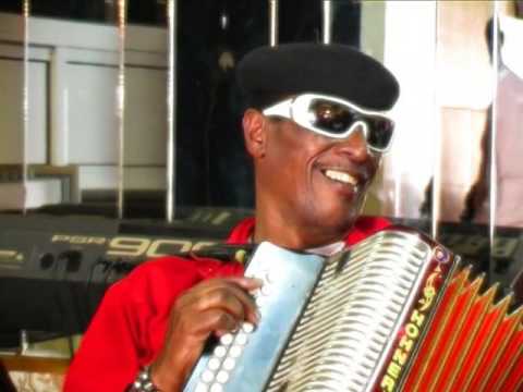 Katuta Branca - La Cutelo