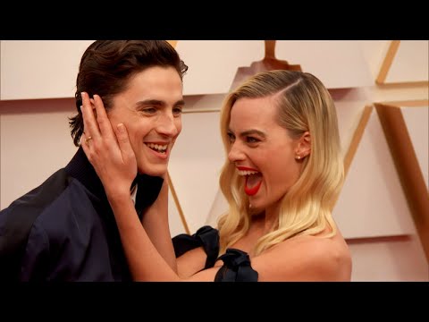 Video: Olivia Wilde, Margot Robbie En Emma Stone Op Die Oscar Nominee Women Party