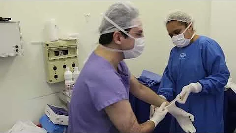 Como é feita a cirurgia de reconstrução de hímen?