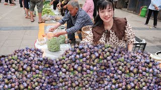 Market market plum 3 yuan 1kg! A big juice is more sour and sweet  full of two baskets sold out in