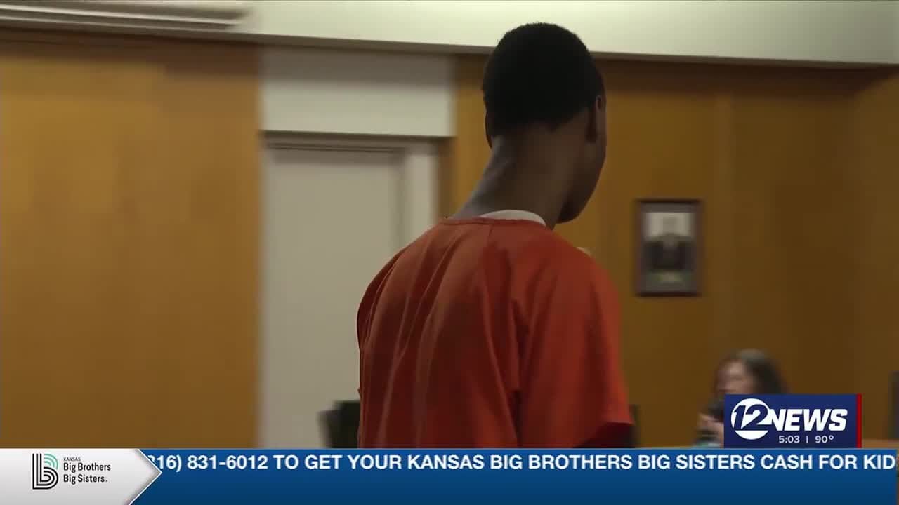 Wichita teen enters plea in deadly mall shooting - YouTube