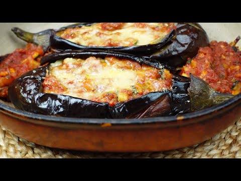 Stuffed gratinéed eggplants -  Turkish Karniyarik "split belly" recipe / Aubergines farcies