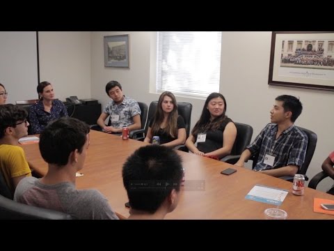 Faculty & Staff Lead Freshman Bioethics Discussion Groups