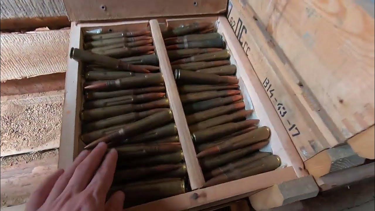 Полевая баня и склад оружия, боеприпасов в партизанской деревне/Армия ...