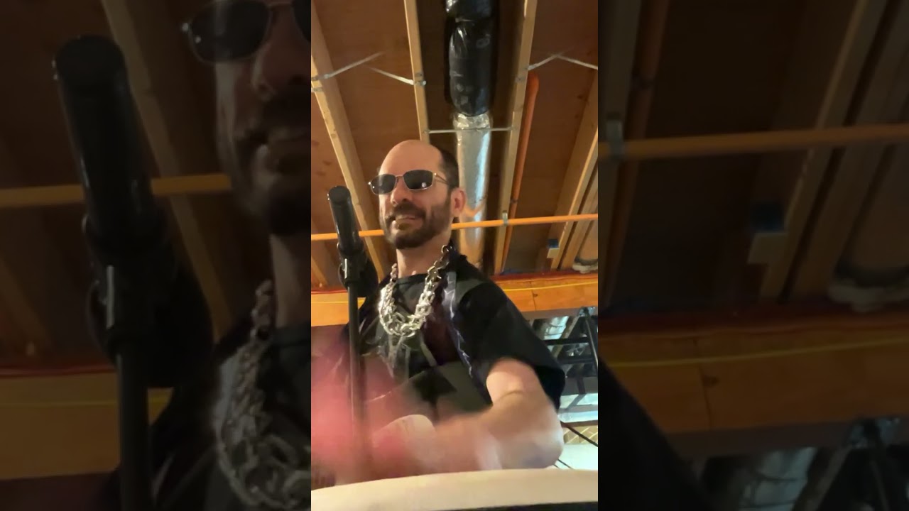 The wolf would sunglasses by the wolf