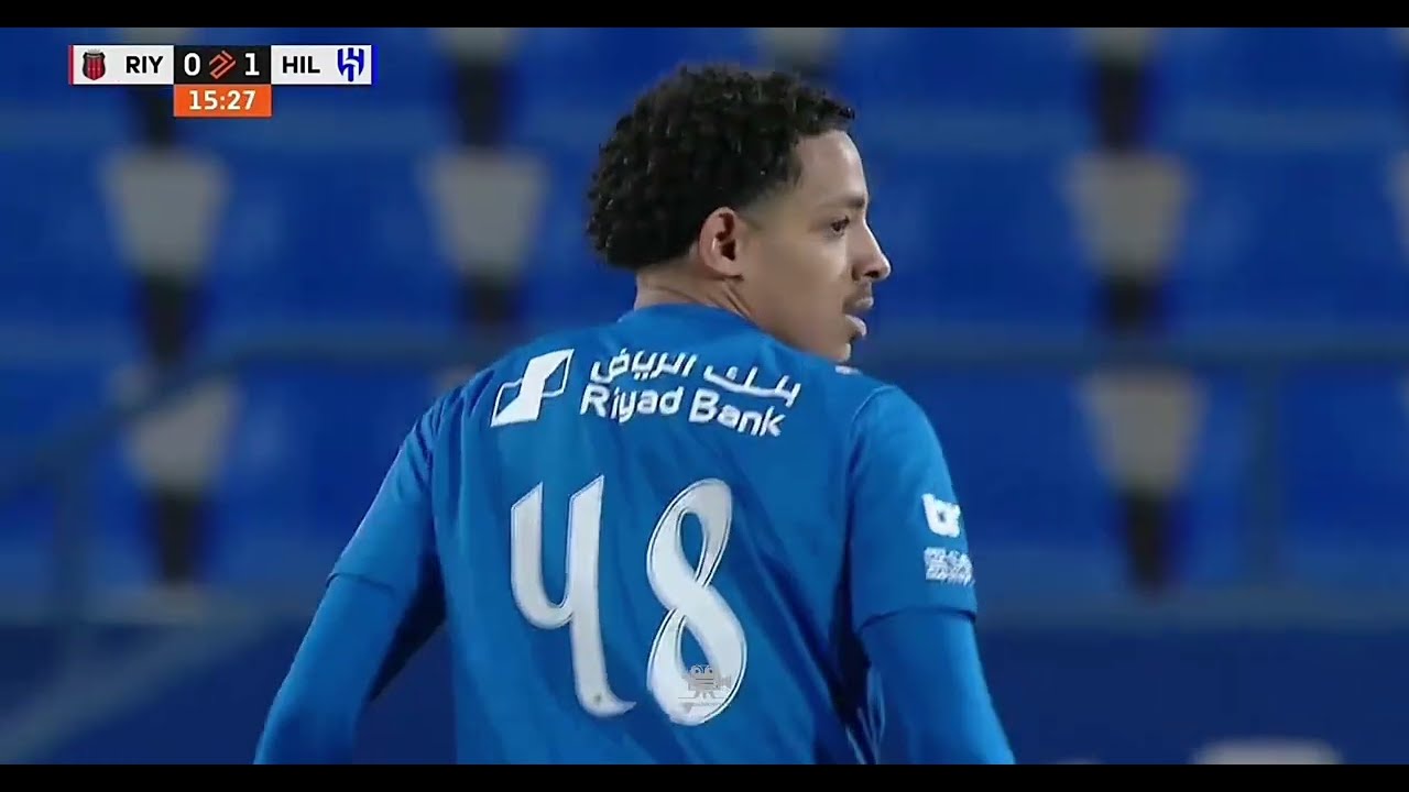 🎥 - ملخلص للاعب الهلال 