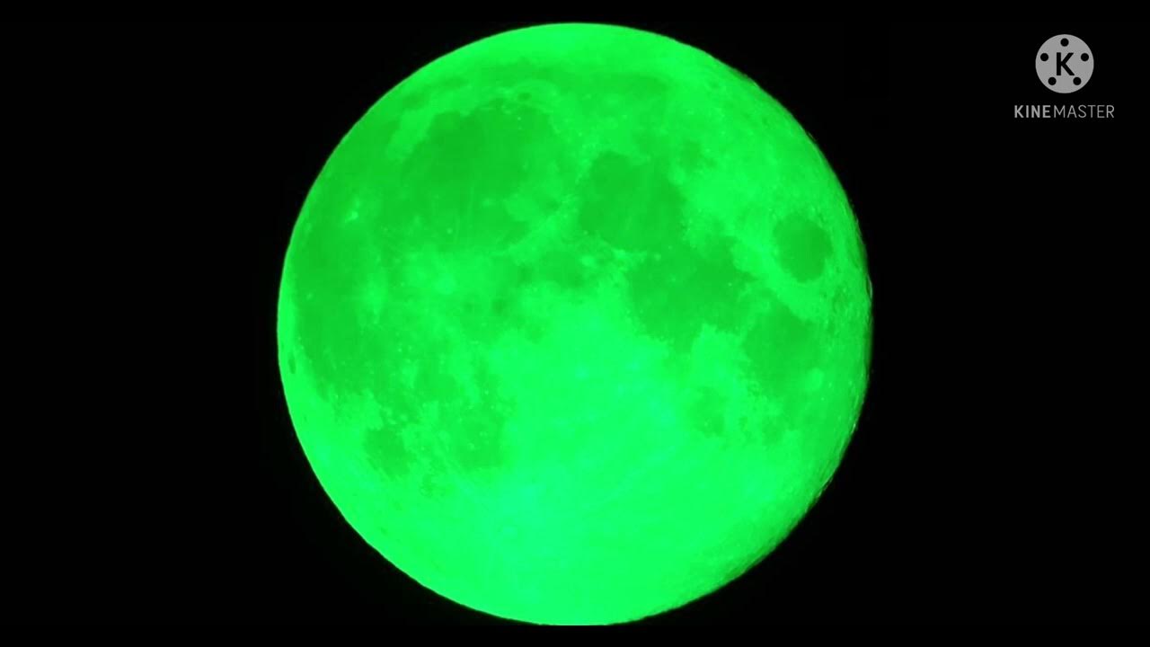 Есть зеленая луна. Зеленая Луна. Зелёная Луна явление. Салатовая Луна. Луна зеленого цвета.