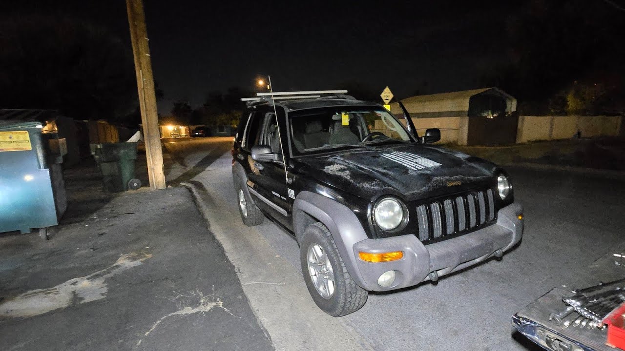 ⁰³ jeep liberty 3.7 se apago corriendo pense que era el motor de arranque y era el alternador 