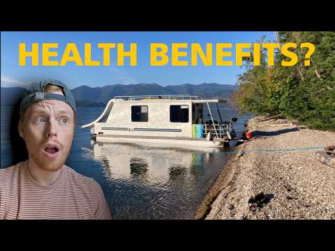 ⁣Thinking about Retirement? Here's why you need a Houseboat