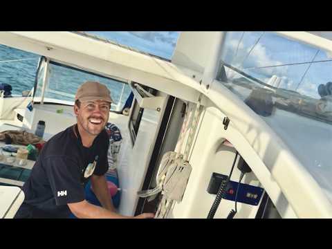 ⁣Finally sailing. Figuring out the sails and tuning up the Dyneema rigging. 