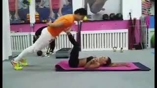 Ana Maria Mocanu training legs Futura Gym