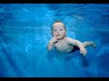 Подводная съемка малыша