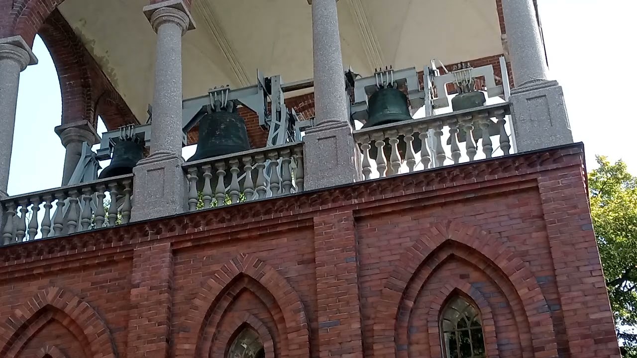 - Licheń Stary - Trzy większe dzwony Kościoła Św. Doroty