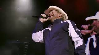 Toby Keith - Red Solo Cup (Live at CMC Rocks The Hunter, 2014) [HD]