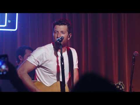 Brett Eldredge - Love Someone (Live)