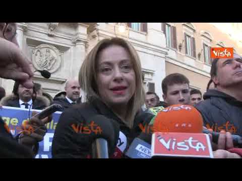 Giorgia Meloni interviewed after her electoral víctory