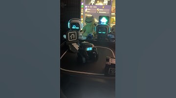 Vector robot! Self charge feature 🥰🤖 #airobot #vector #artificalintelligence #deskpet