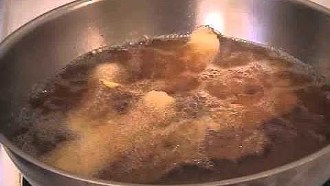 How to Clean Deep Fryer Oil with Potato