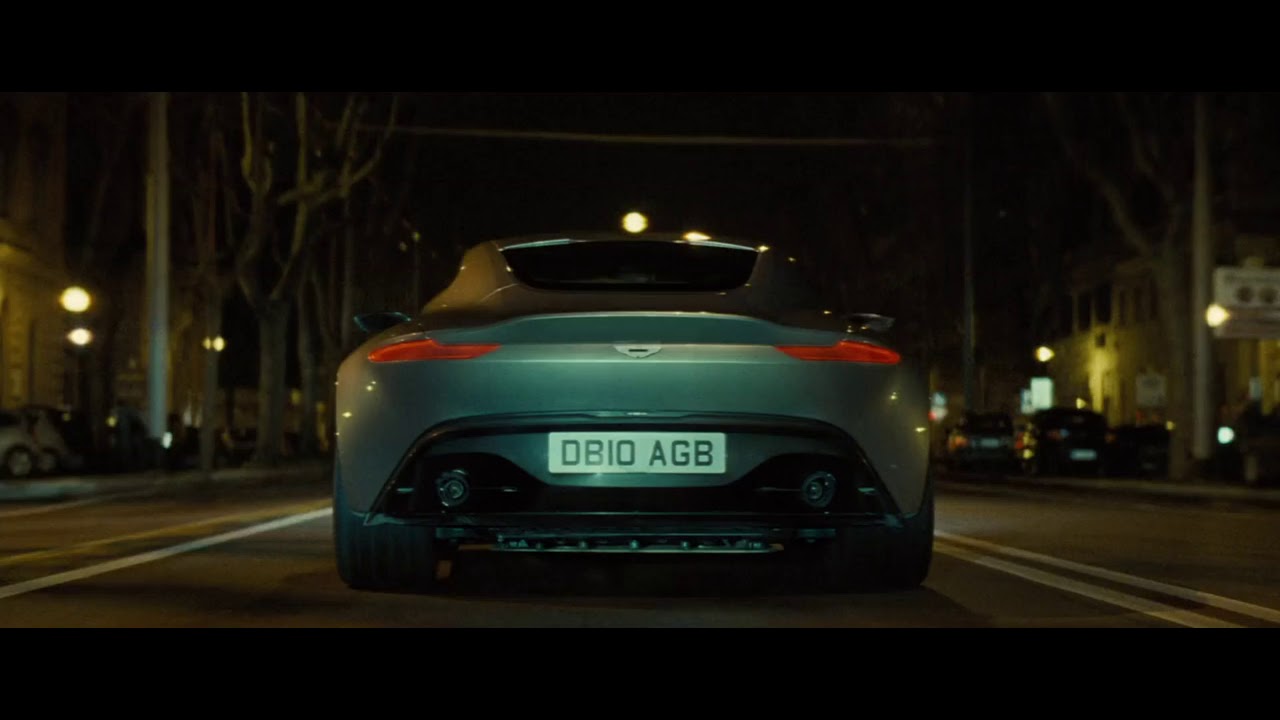 Super scene. Spectre автомобиль. Spectre r42 автомобиль. Машина Spectre Spectre зад.