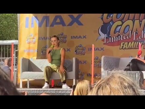 Millie Bobby Brown at German comic con (from tiktok: @alischa) part 1