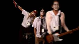 Tanya Markova - LINDA BLAIR (Official Music Video) chords