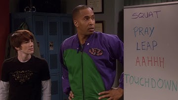 Drake & Josh - Drake Gets Ready To Go In The 🚁, But Josh Arrives, To Try & Stop Him, Which Fails