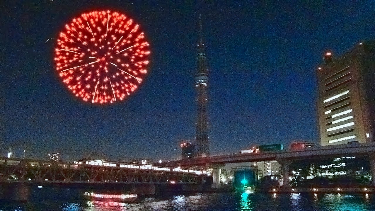 東京スカイツリーと花火 Cg合成 Youtube