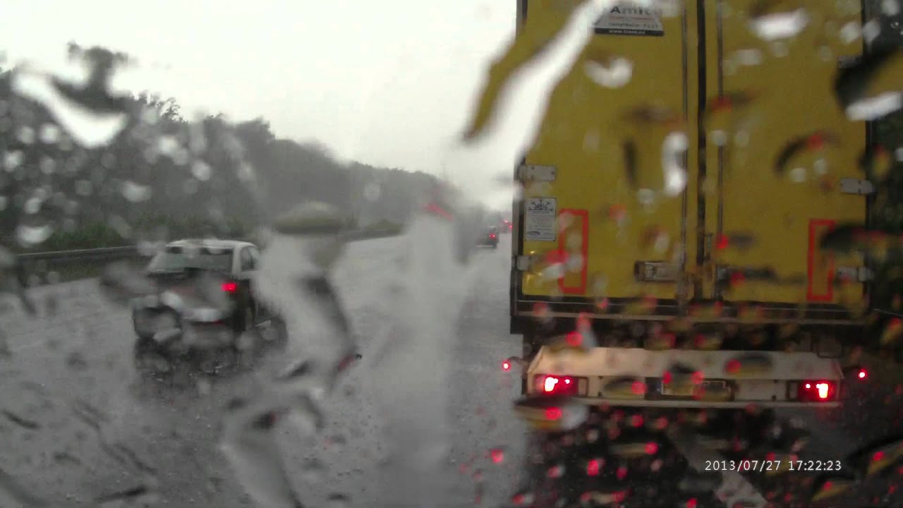 Hagel auf A2 bei Lehrte