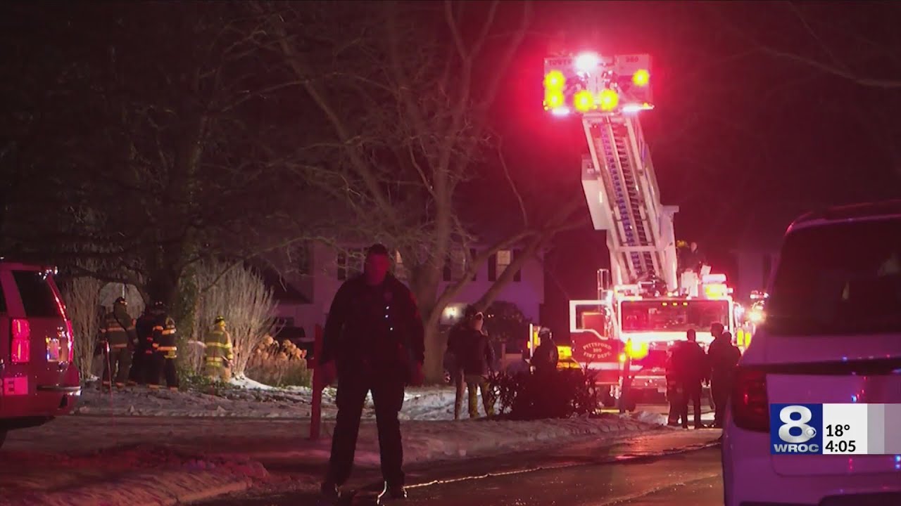 Victims in fatal Pittsford house fire identified - YouTube