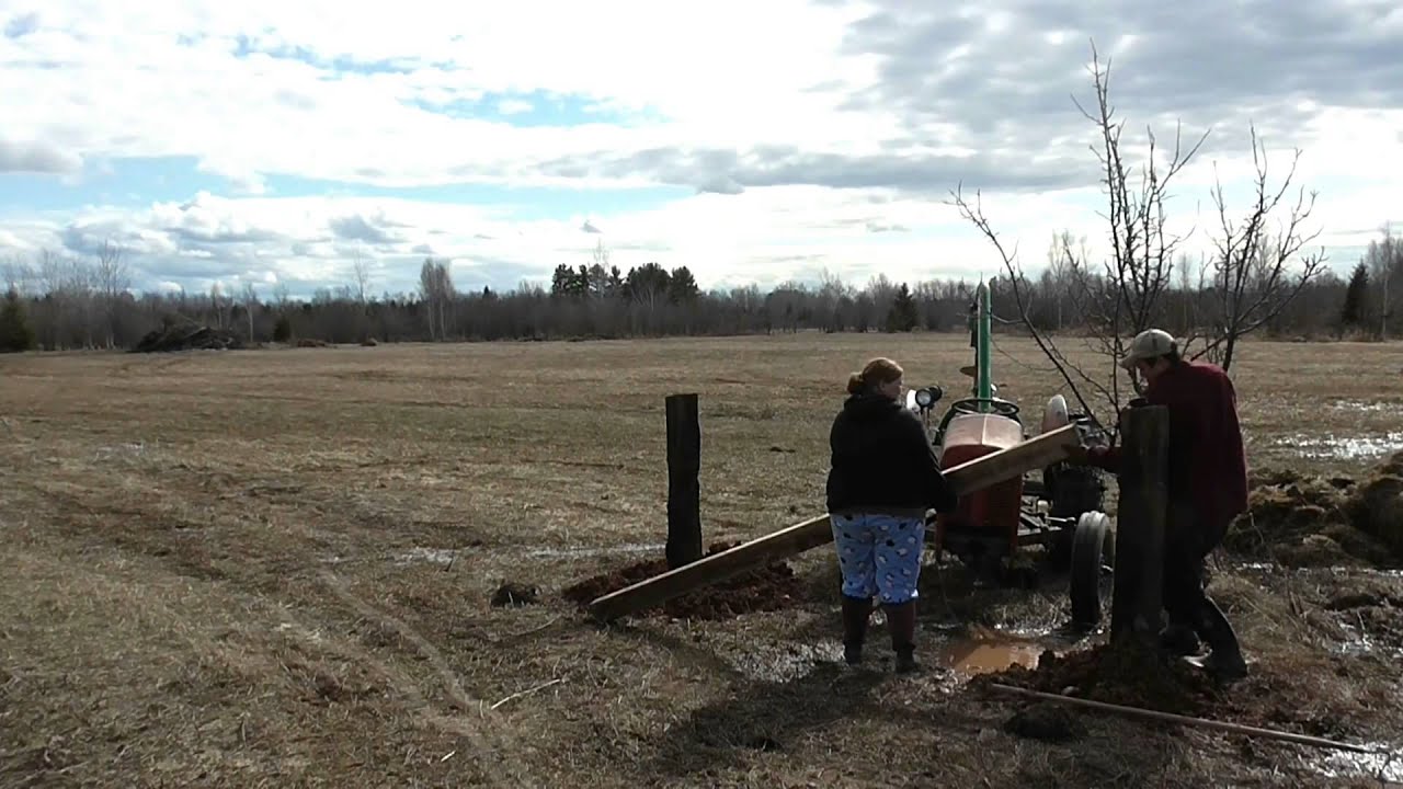 Setting an H-brace corner for High Tensile fence wire.