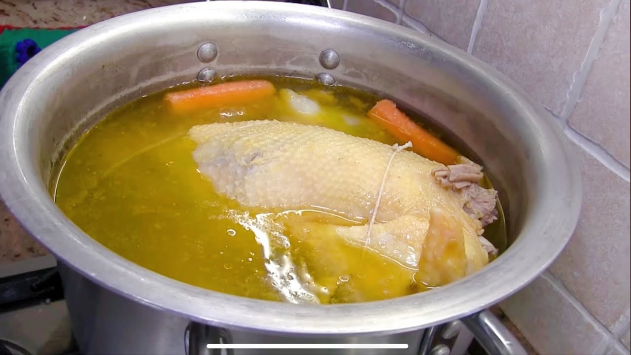 Brodo di Cappone, ricetta Tradizionale